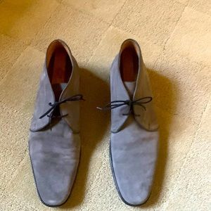 Custom made grey suede boot, well taken of. Perfect boot for the winter season.